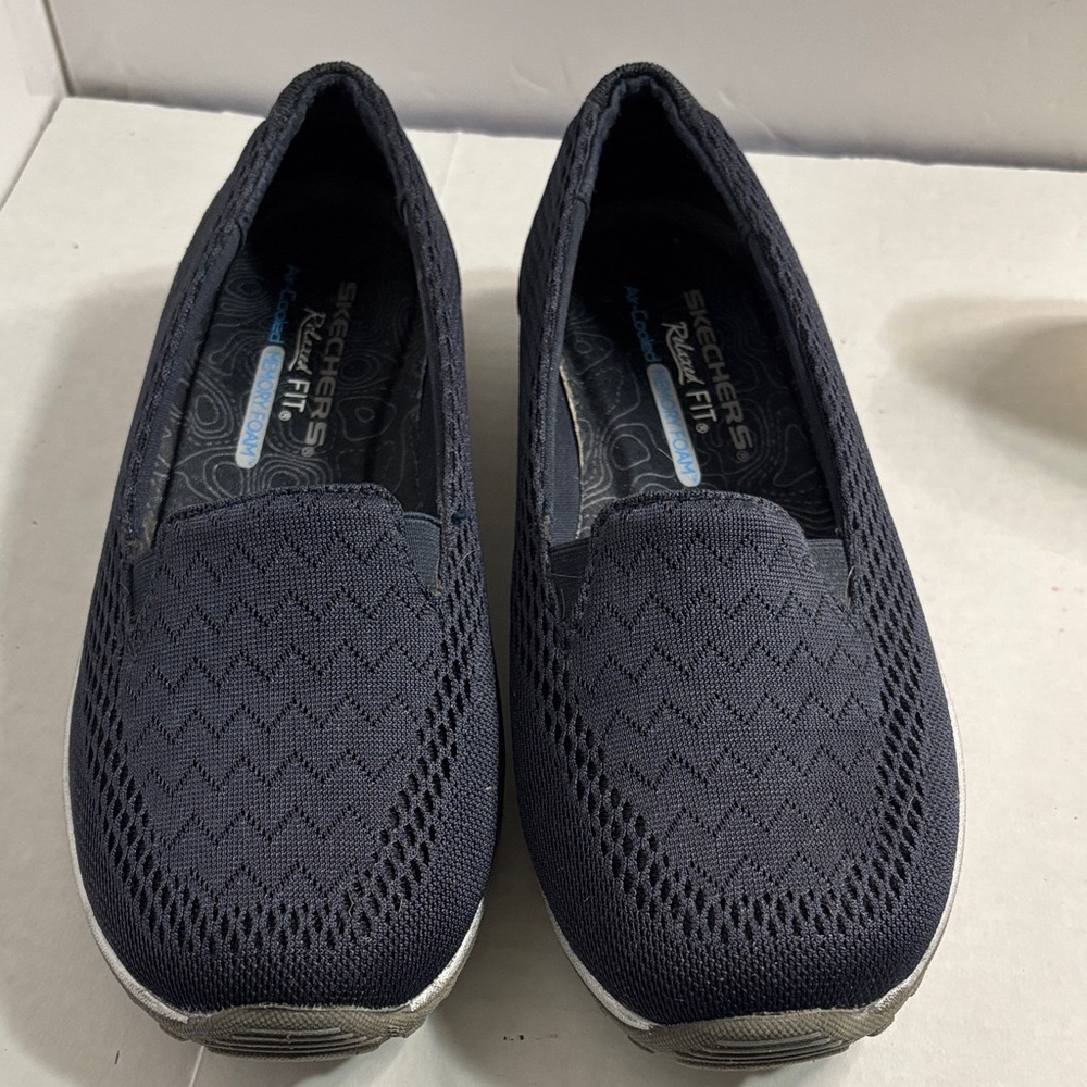 Skechers Women's Navy Slip-On Flats NWOB Sz 7